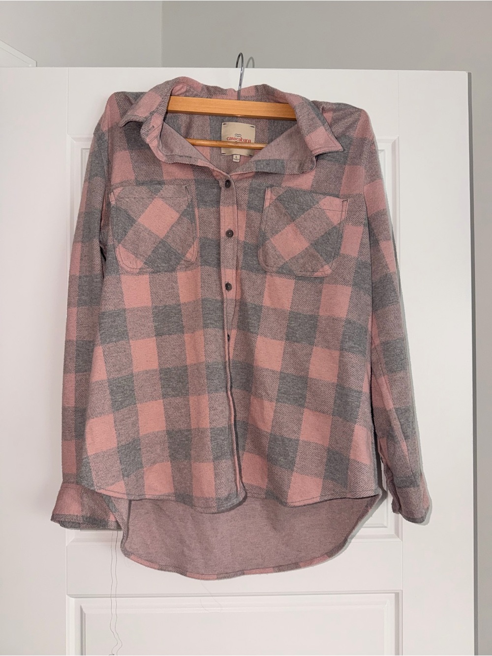 Women's Pink & Gray Plaid Button-Down Shacket
